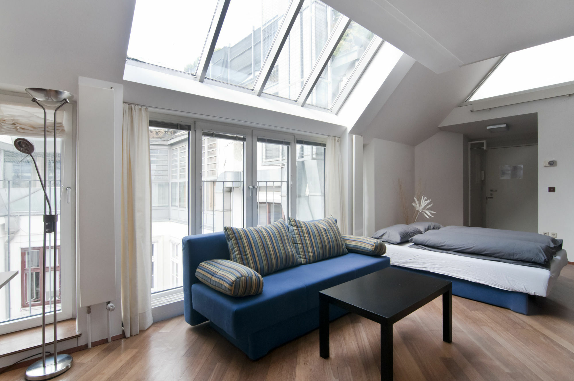 Penthouse At Passauer Platz Apartment เวียนนา ภายนอก รูปภาพ